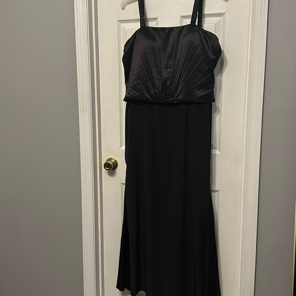 Cameron Blake by Mon Chéri Black Evening Dress with Beaded Detail